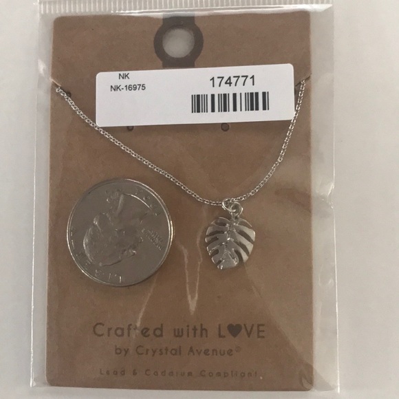 Silver Monstera Tropical Palm Leaf Pendant - Picture 3 of 3